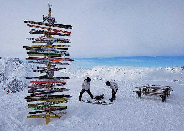Ski Lift A2 Pardatschgratbahn World Traveler Log Guide in Visiting Skiing Ischgl Austria Alps photo