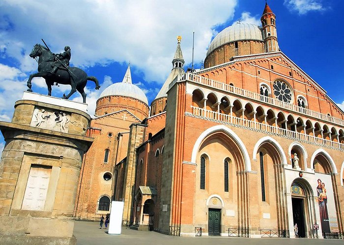 Basilica di S.Antonio A beauty in the heart of Padua the Basilica of St. Anthony - ōM ... photo
