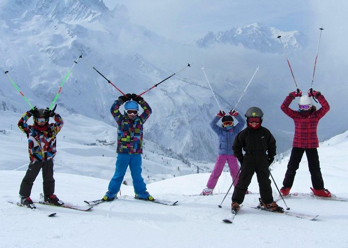 Chamonix Ski School ▷ Kids Ski Lessons (5-12 y.) in Chamonix - Les Planards from 36 ... photo