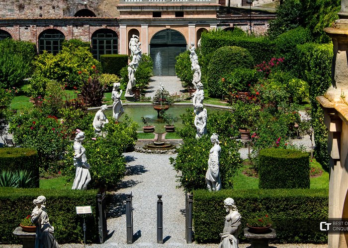 Palazzo Pfanner Lucca. Garden of Palazzo Pfanner photo
