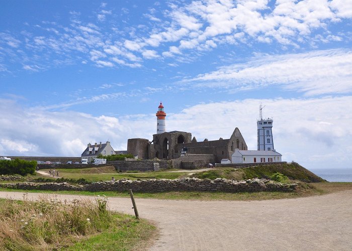 Saint-Mathieu Lighthouse Pointe St-Mathieu Lighthouse in Plougonvelin - Tours and ... photo