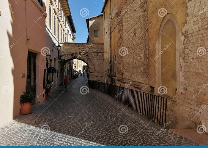 Arco DI Druso Spoleto - Arco di Druso editorial stock image. Image of gateway ... photo