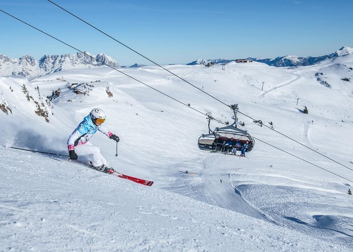 Hahnenkammbahn Bergbahn Kitzbühel - Hahnenkammbahn photo