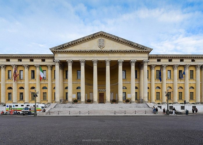 Palazzo Barbieri Palazzo Barbieri – Verona, Veneto | ITALYscapes photo