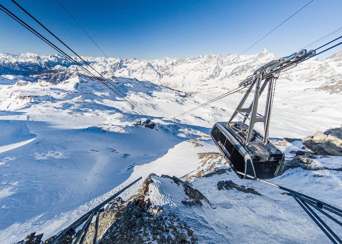 Laghi Cime Bianche - Plateau Rosà Cervinia | SnowSpot - Winter holidays made easy photo