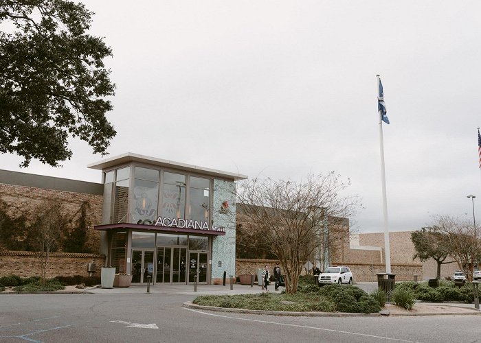 Acadiana Mall Mixed forecast at Acadiana Mall: controversial owner in, H&M on ... photo