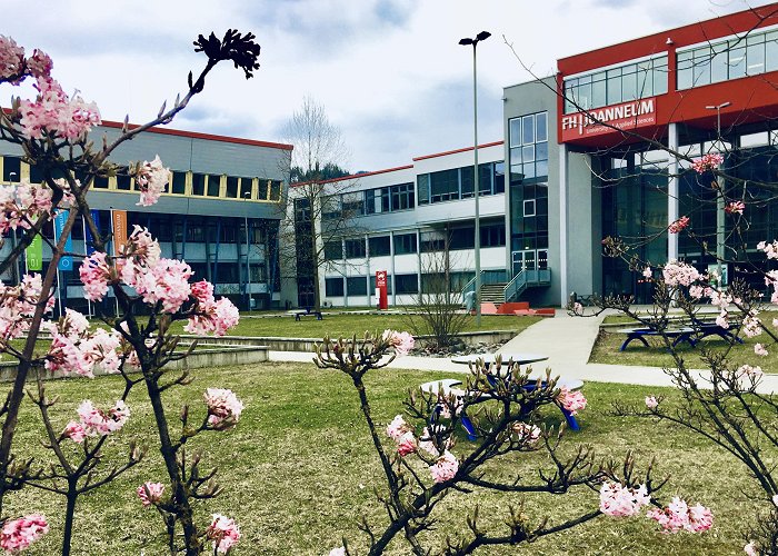 Fachhochschule Joanneum Ein Blick ins Studentenleben - Vollzeitstudium an der FH JOANNEUM ... photo