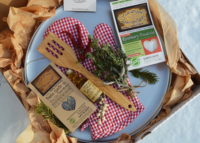 Little Farmer's Petting Zoo The Goodies Box DIY Pizza Party Kit Bake Your Own Magic Organic ... photo