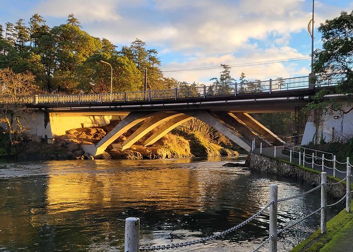 Esquimalt Gorge Park Esquimalt Gorge Park is home to one of the oldest archaeological ... photo