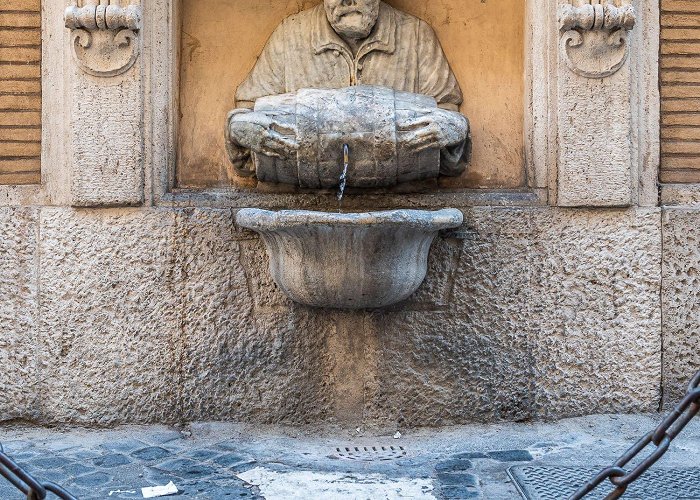 Facchino Fountain These Famous Rome Statues Are Talked To With Complaints photo