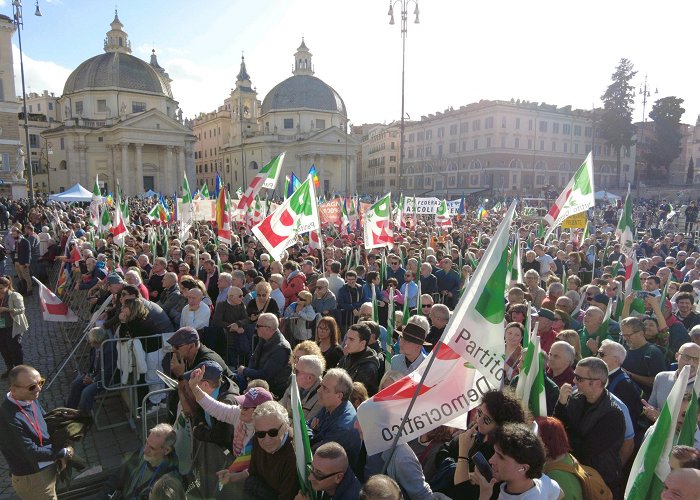 Piazza dei Re di Roma Pd, Schlein: "The left must take care of reducing inequalities" photo