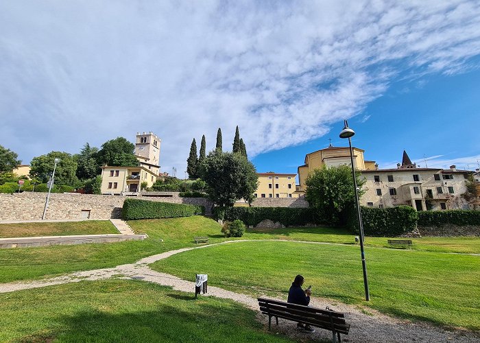 Castelnuovo del Garda photo