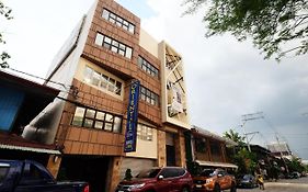 东方禅套房公寓 马尼拉 Exterior photo