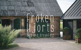 Froeken Hjorts Bed And Breakfast Höganäs Exterior photo