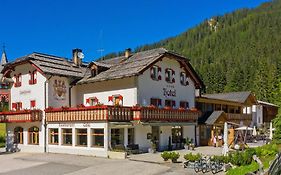 Alpin Natur Hotel Bruckele 布拉伊埃斯 Exterior photo