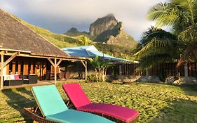 Bora Bora Waterfront Sunrise Villa Exterior photo