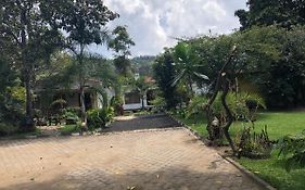 Kivu Beach Garden 吉塞尼 Exterior photo