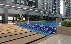 Bukit Rimau Instagrammable 2 Bedroom Apartment With Pool View Up To 5 Pax 莎阿南 Exterior photo