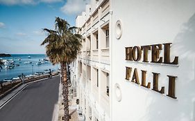 Hotel Falli 切萨雷奥港 Exterior photo