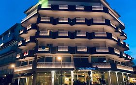 Hotel Bellevue 卡奥莱 Exterior photo