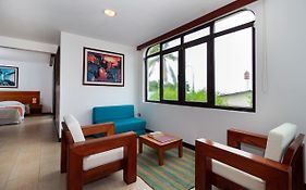 Galapagos Apartments - Bay View House 阿约拉港 Exterior photo