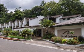 Hotel Ladera 下博克特 Exterior photo