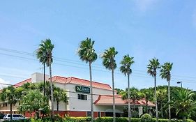 Quality Inn & Suites St Augustine Beach Area 圣奥古斯丁海滩 Exterior photo