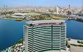 迪拜节日城皇冠假日酒店 Exterior photo