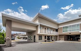 基洛纳客栈和套房别墅 Exterior photo