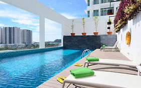 槟城橄榄树酒店 峇六拜 Exterior photo
