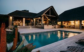 Bukela Game Lodge - 阿马卡拉保护区 Exterior photo