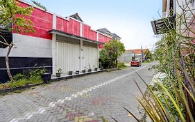 诗都阿佐 Oyo 91795 Kos Jeehel Syariah酒店 Exterior photo