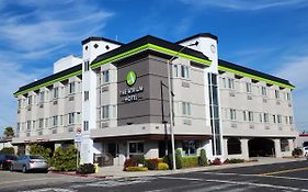 The Atrium Hotel - Sfo Airport Free! - Shuttle Bus - Parking - Wifi 圣布鲁诺 Exterior photo