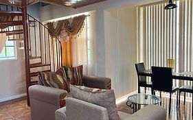 Odyssey Suites Loft Apartment 乔治敦 Exterior photo
