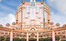 Swissotel Al Murooj 迪拜 Exterior photo