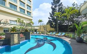 Courtyard By Marriott Bandung Dago酒店 Exterior photo