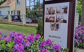 Guest House & Villa Astoma 帕兰加 Exterior photo
