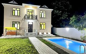 Gabala Villa In The Center Exterior photo