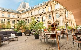 巴黎共和国皇冠假日酒店 Exterior photo