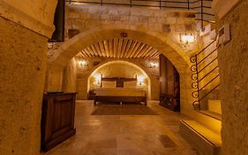 塞拉芬洞穴酒店 于尔居普 Exterior photo