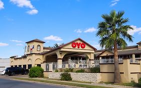 Oyo Hotel Mcallen Airport South Exterior photo