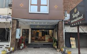 阿姆利则辛格国际酒店 Exterior photo