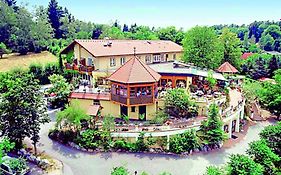 Hotel Restaurant - Hauserl Im Wald 格拉茨 Exterior photo