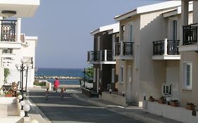 Philippou Beach Villas & Apartments 拉纳卡 Exterior photo