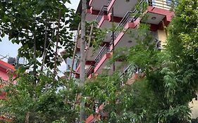 Hotel Forestway Hostel & Backpackers 博卡拉 Exterior photo