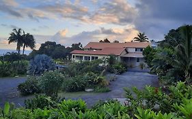 Ferme Auberge Le Ti'Planteur 圣菲利普 Exterior photo