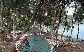 Qazim Pali Blue Camping酒店 Exterior photo