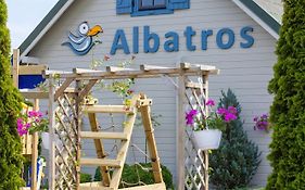 Domki Letniskowe Albatros 里沃 Exterior photo