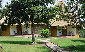 Kibale Guest Cottages Fort Portal Exterior photo