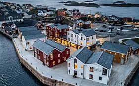 Henningsvaer Bryggehotell - By Classic Norway Hotels Exterior photo